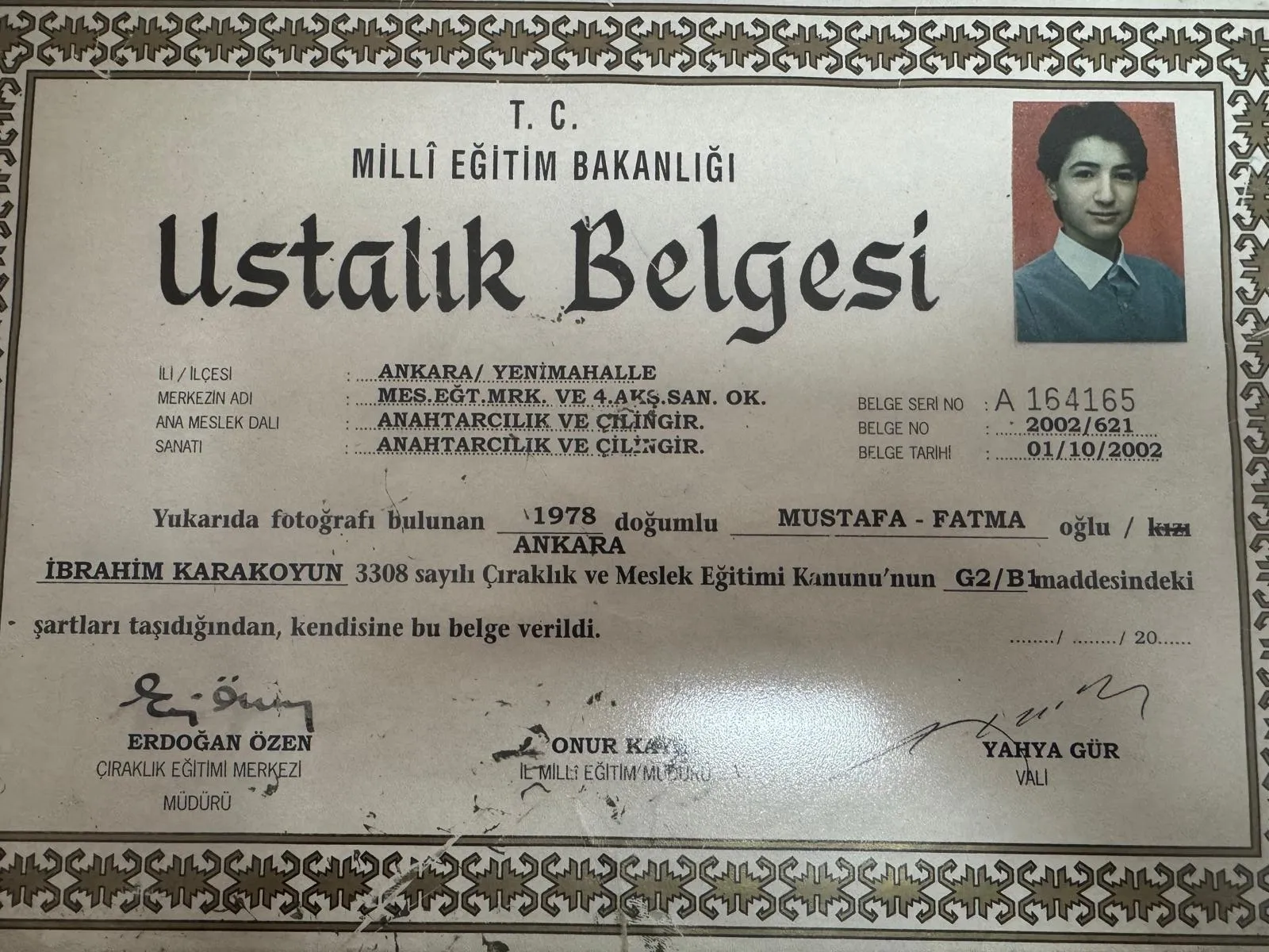 Ustalık Belgesi — T.C. Millî Eğitim Bakanlığı tarafından İbrahim Karakoyun adına, Anahtarcılık ve Çilingir dalında düzenlenmiş ustalık belgesi, 2002
